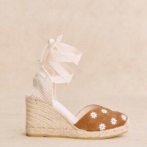 Sezane Diane Espadrilles Camel Leather With Daisy Embroidery - Size 8